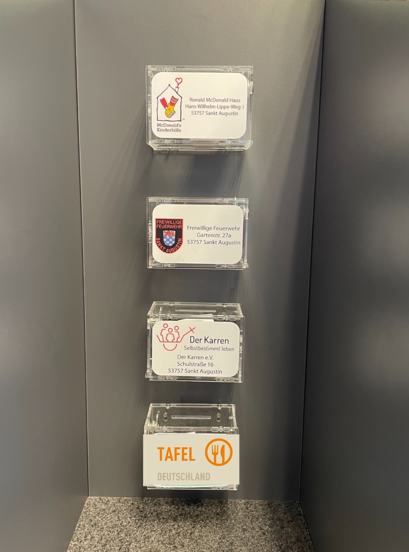 Spendenboxen Partner Soziales REWE Pfleger